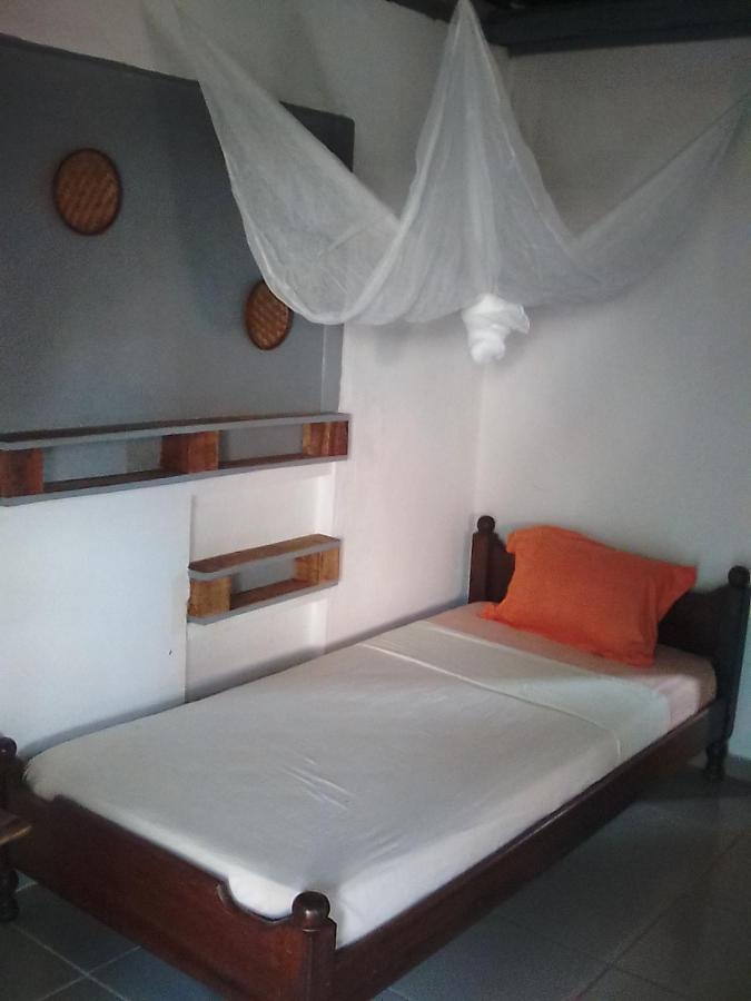 Cathy Patrick Hotel Foulpointe Екстериор снимка