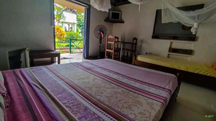 Cathy Patrick Hotel Foulpointe Екстериор снимка